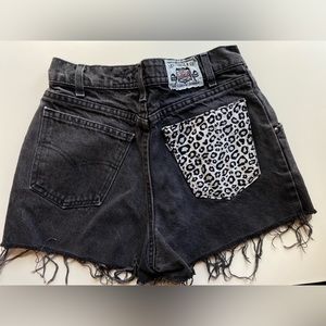 LEVIS SILVER TAB Reimagined Black and Leopard Cut Off Shorts Size Small